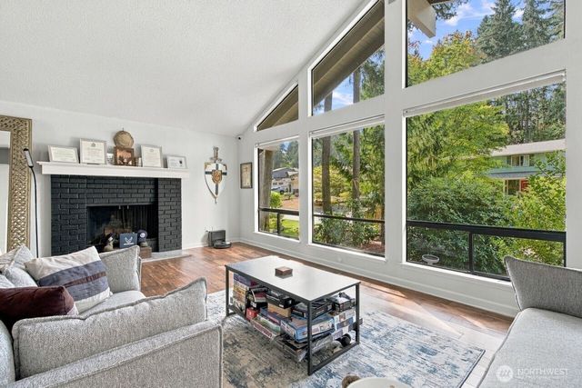 5364 Pineridge Drive NE, Bremerton, WA 98311