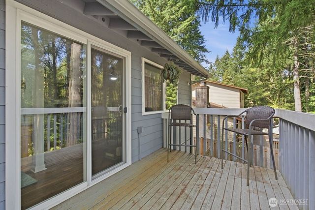 5364 Pineridge Drive NE, Bremerton, WA 98311