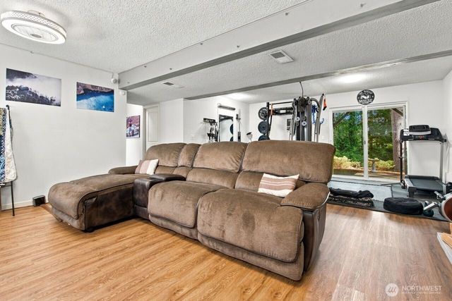 5364 Pineridge Drive NE, Bremerton, WA 98311