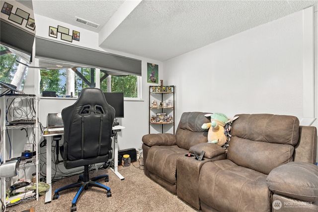 5364 Pineridge Drive NE, Bremerton, WA 98311