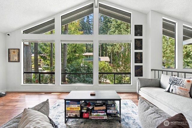 5364 Pineridge Drive NE, Bremerton, WA 98311