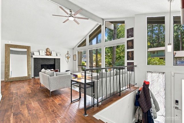 5364 Pineridge Drive NE, Bremerton, WA 98311