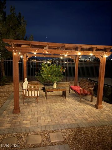 496 Punto Vallata Drive, Henderson, NV 89011