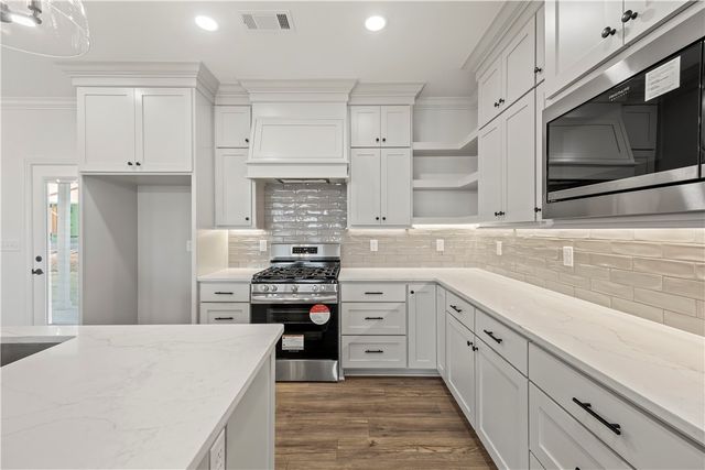 7833 Scenic Valley Avenue, Springdale, AR 72762