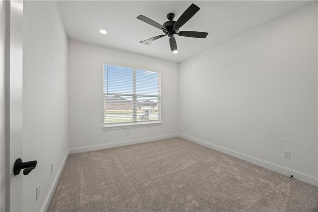 7833 Scenic Valley Avenue, Springdale, AR 72762