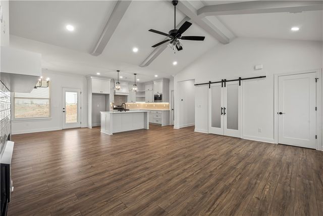 7833 Scenic Valley Avenue, Springdale, AR 72762