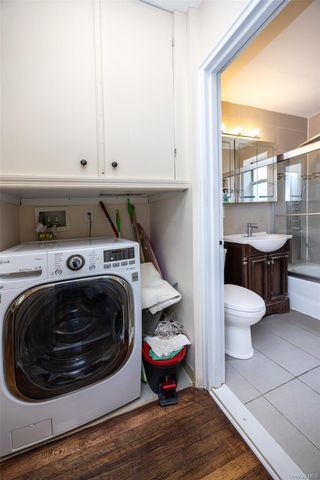 13835 Jewel Avenue 1A, Kew Garden Hills, NY 11367