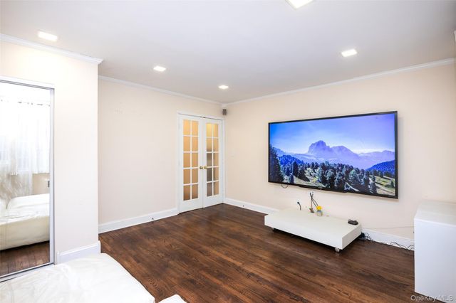 13835 Jewel Avenue 1A, Kew Garden Hills, NY 11367