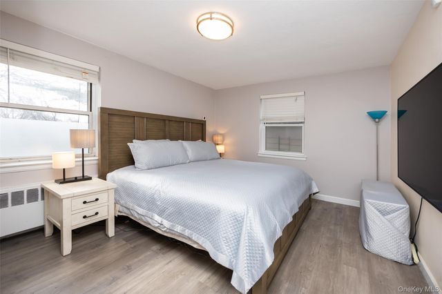 13835 Jewel Avenue 1A, Kew Garden Hills, NY 11367