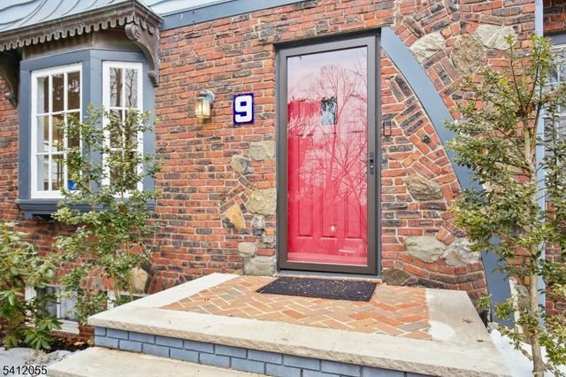 9 Harding Dr, South Orange Village Twp., NJ 07079