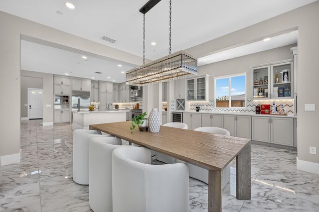 4621 Dehone Cir, Folsom, CA 95630