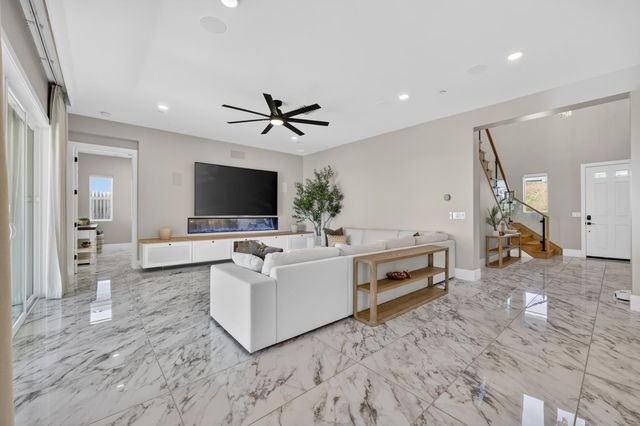 4621 Dehone Cir, Folsom, CA 95630