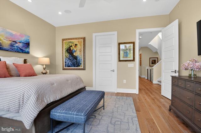 20300 NORTHPARK DR, Ashburn, VA 20147