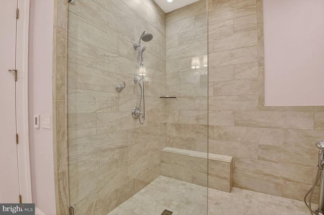 20300 NORTHPARK DR, Ashburn, VA 20147