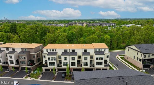 20300 NORTHPARK DR, Ashburn, VA 20147