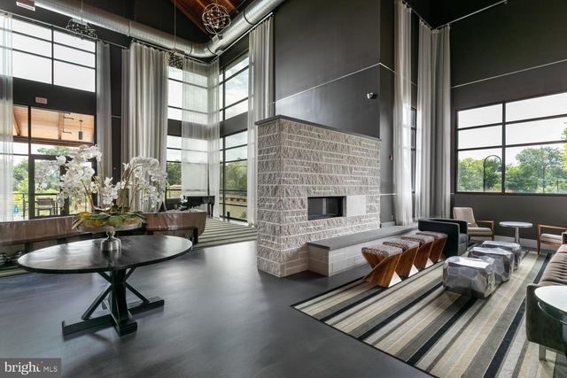 20300 NORTHPARK DR, Ashburn, VA 20147