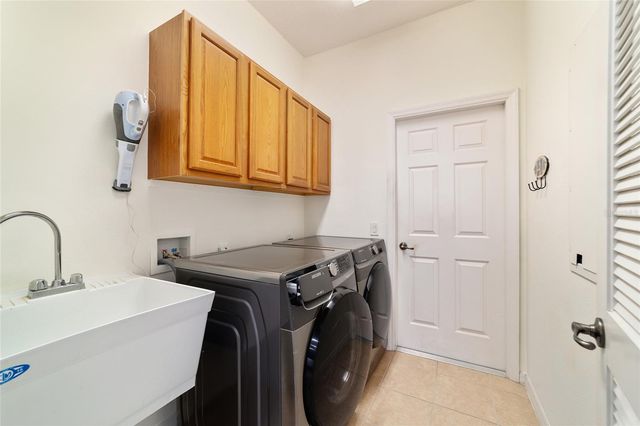 8907 SW 84TH CIRCLE, Ocala, FL 34481