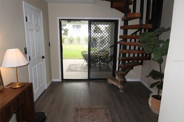 5945 VENETIAN BOULEVARD NE, St Petersburg, FL 33703