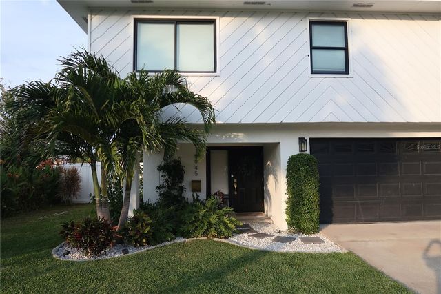 5945 VENETIAN BOULEVARD NE, St Petersburg, FL 33703