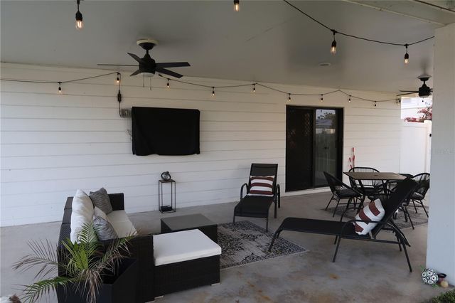 5945 VENETIAN BOULEVARD NE, St Petersburg, FL 33703