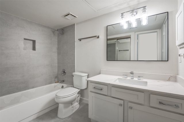 5550 Spring Valley Road D31, Dallas, TX 75254