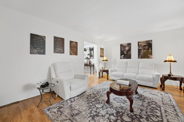 2081 Sharbot Drive, Columbus, OH 43229