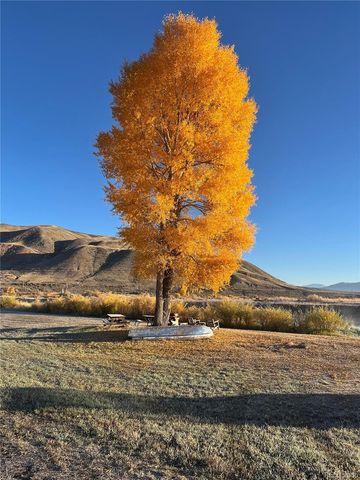 1853 County Road 33, Kremmling, CO 80459