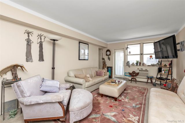 55 Monroe Boulevard 4E, Long Beach, NY 11561