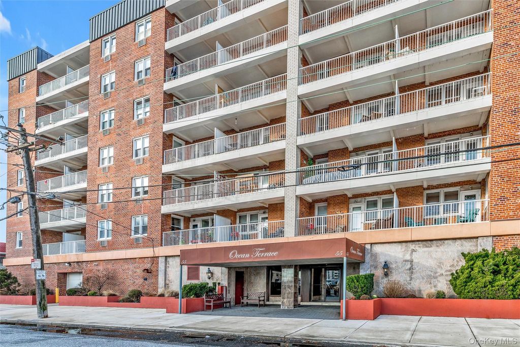 55 Monroe Boulevard 4E, Long Beach, NY 11561