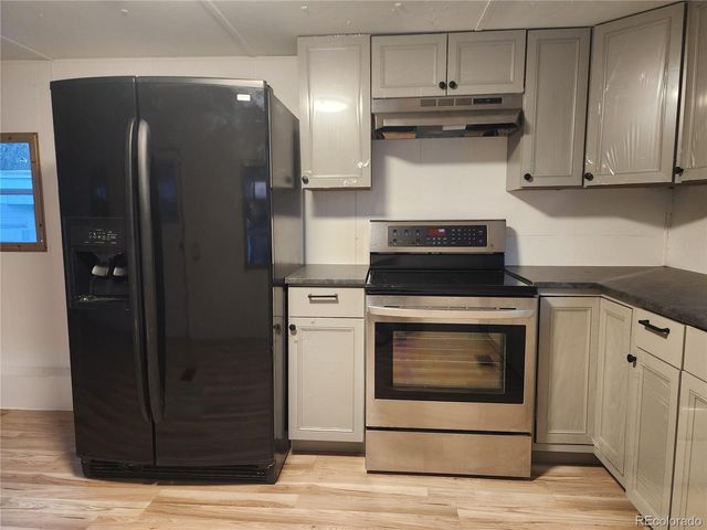 729 17th Avenue, Longmont, CO 80501