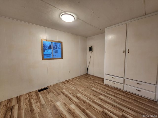 729 17th Avenue, Longmont, CO 80501