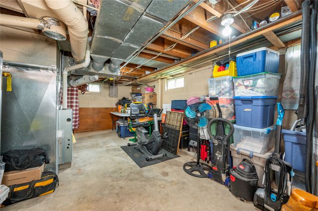 204 NE Jacob Street, Grimes, IA 50111