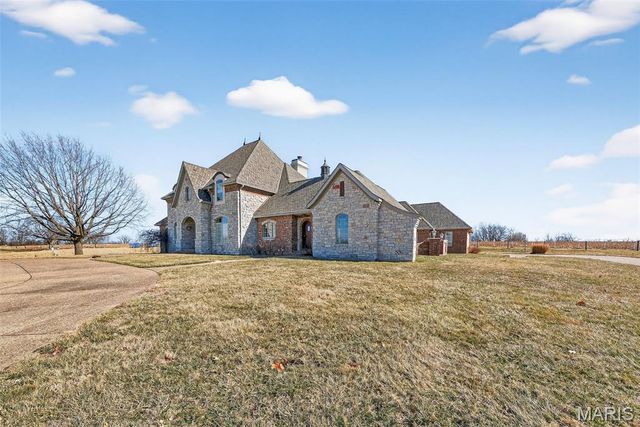 2662 N Hwy 79, Elsberry, MO 63343