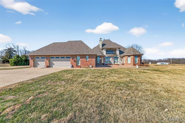 2662 N Hwy 79, Elsberry, MO 63343