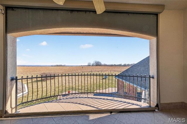 2662 N Hwy 79, Elsberry, MO 63343