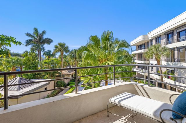 120 Sunset Avenue W 3 D, Palm Beach, FL 33480