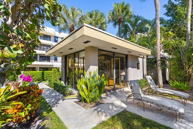 120 Sunset Avenue W 3 D, Palm Beach, FL 33480