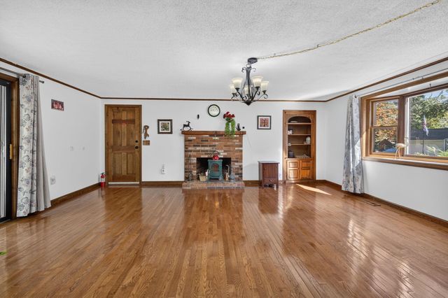 21 Clearview Drive, Nashua, NH 03062