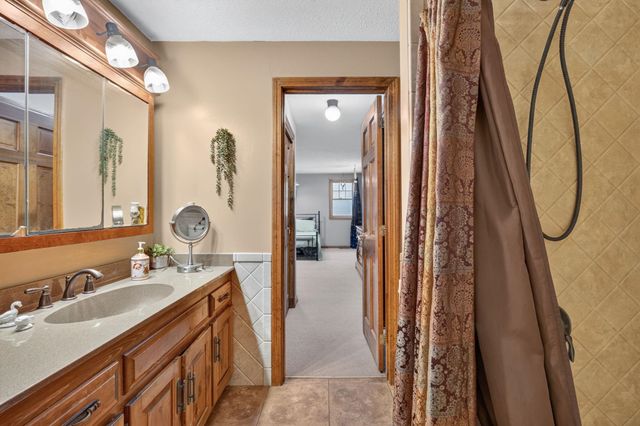 21 Clearview Drive, Nashua, NH 03062
