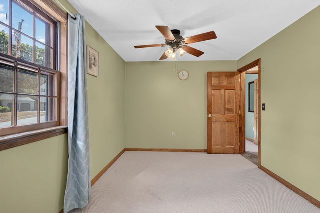 21 Clearview Drive, Nashua, NH 03062