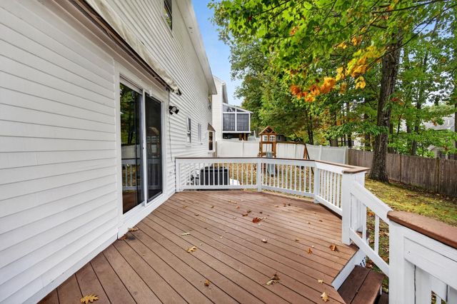 21 Clearview Drive, Nashua, NH 03062