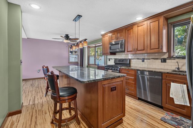 21 Clearview Drive, Nashua, NH 03062