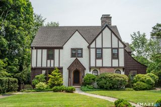 20 Fernwood Road, West Hartford, CT 06119