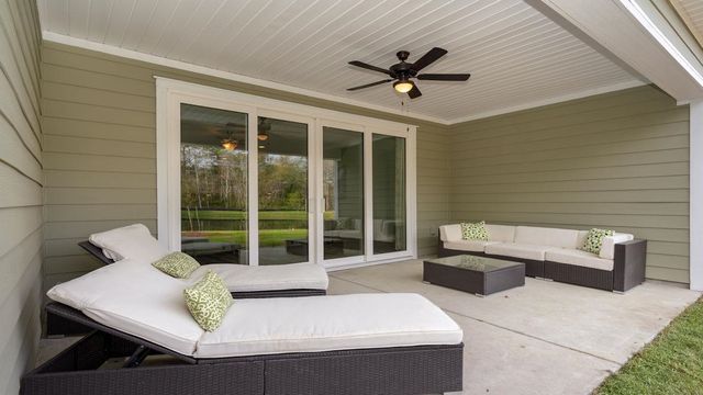 7062 Cinnamon Dr, Conway, SC 29526