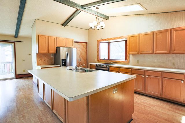 804 Valley View Drive, River Falls, WI 54022
