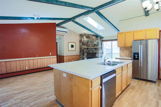 804 Valley View Drive, River Falls, WI 54022