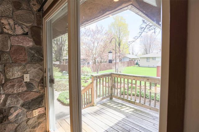804 Valley View Drive, River Falls, WI 54022