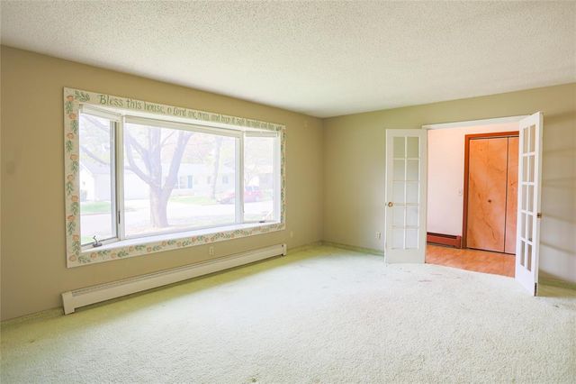 804 Valley View Drive, River Falls, WI 54022