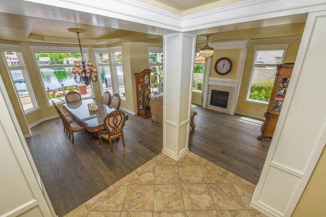 541 E Chesapeake Circle, Fresno, CA 93730