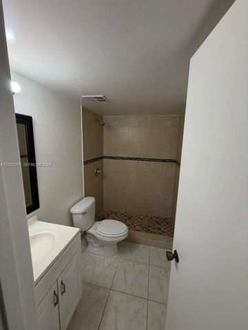 6660 W 26th Ct 23-17, Hialeah, FL 33016